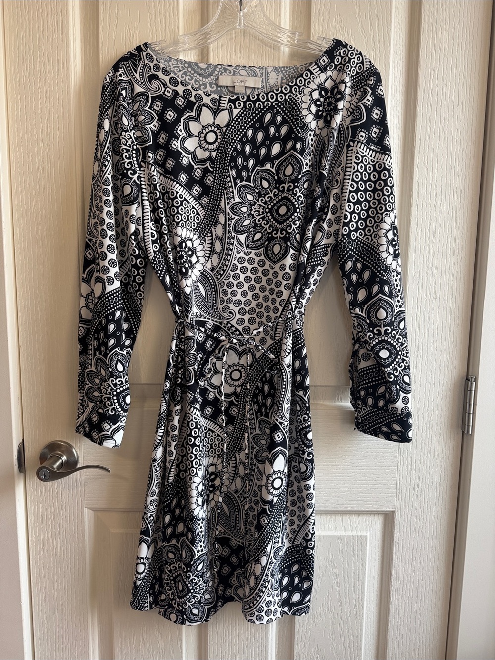 LOFT Black and White Paisley Long-Sleeve Sheath Dress